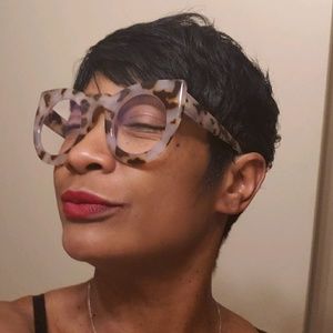 Meet your Posher, Natasha